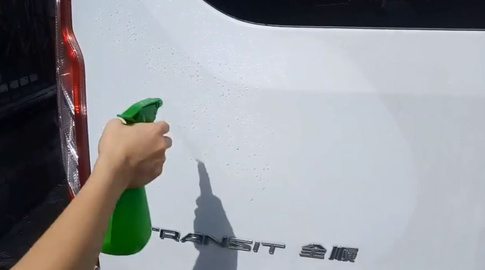 車貼的安裝方法、流程及注意事項(xiàng)的濕貼法