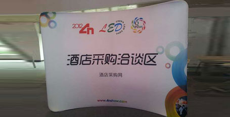 爆款直行快幕秀會(huì)議背景架_熱轉(zhuǎn)印畫(huà)面制作